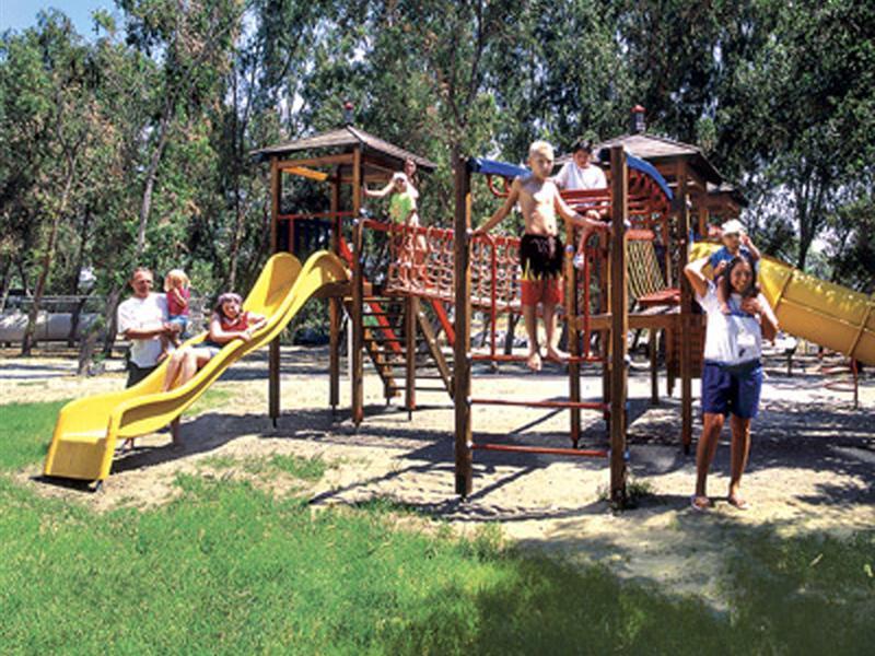 Calypso אתר נופש 4*